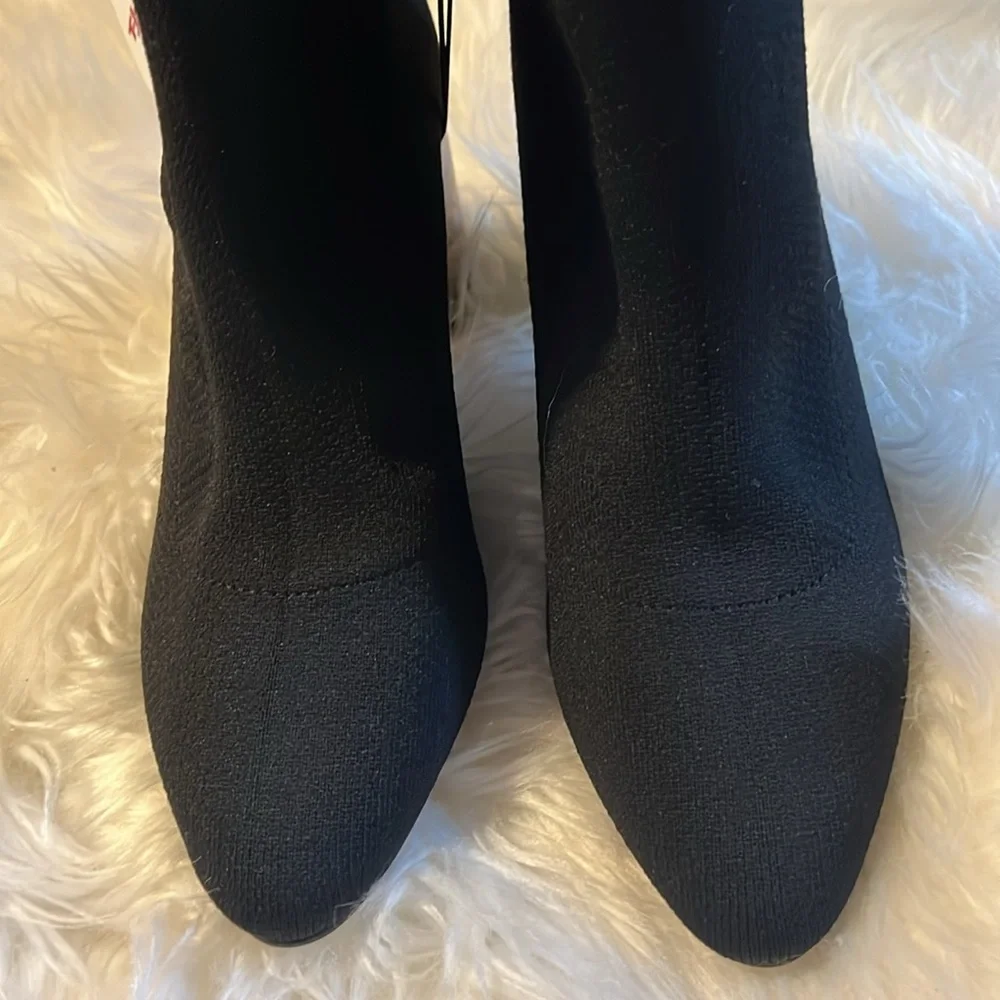 BCBGeneration black booties - Picture 5 of 7